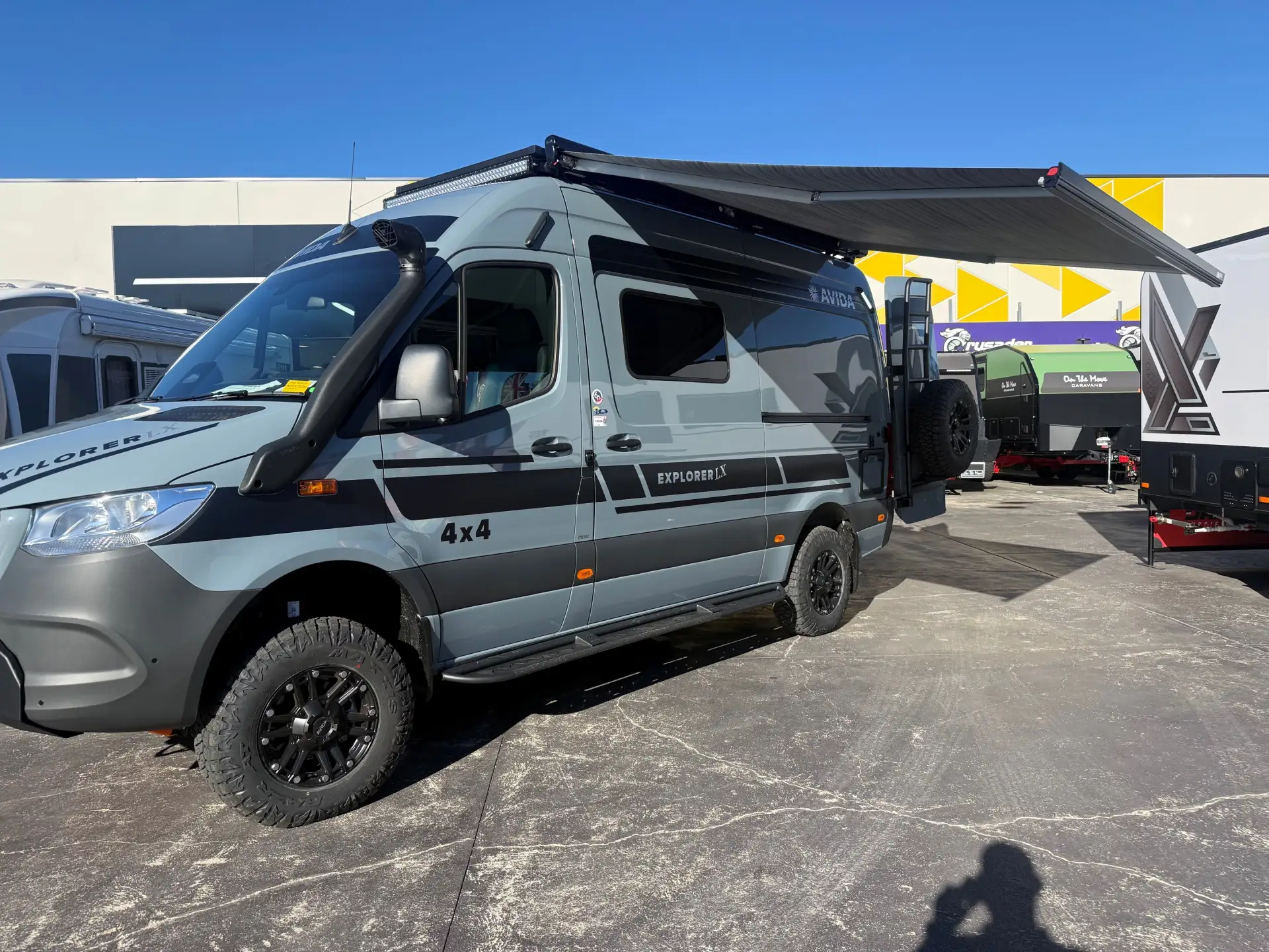 Explorer LX 4x4 V 5912