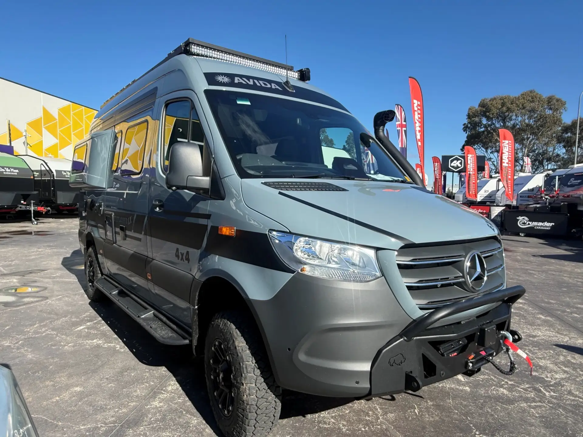 Explorer LX 4x4 V 5912