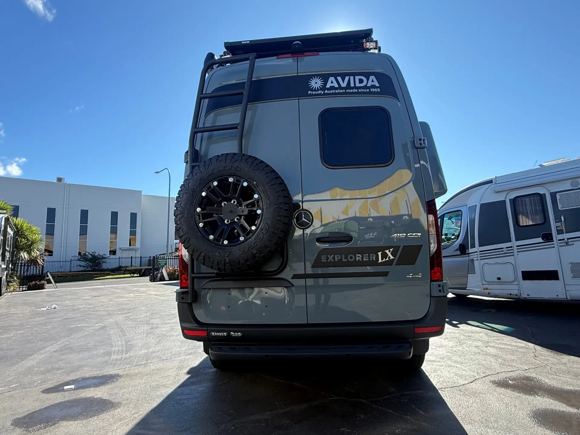 Explorer LX 4x4 V 5912