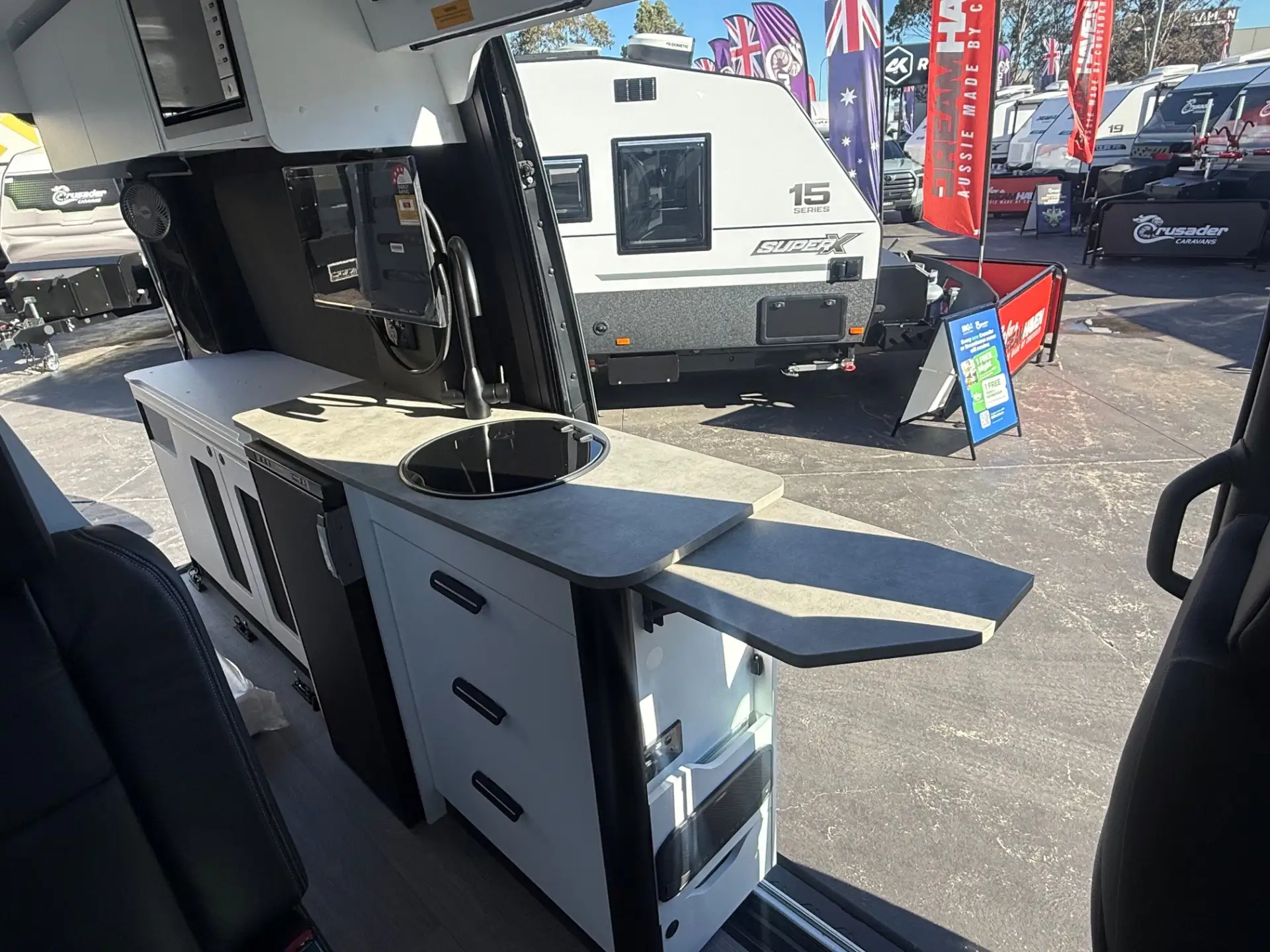 Explorer LX 4x4 V 5912