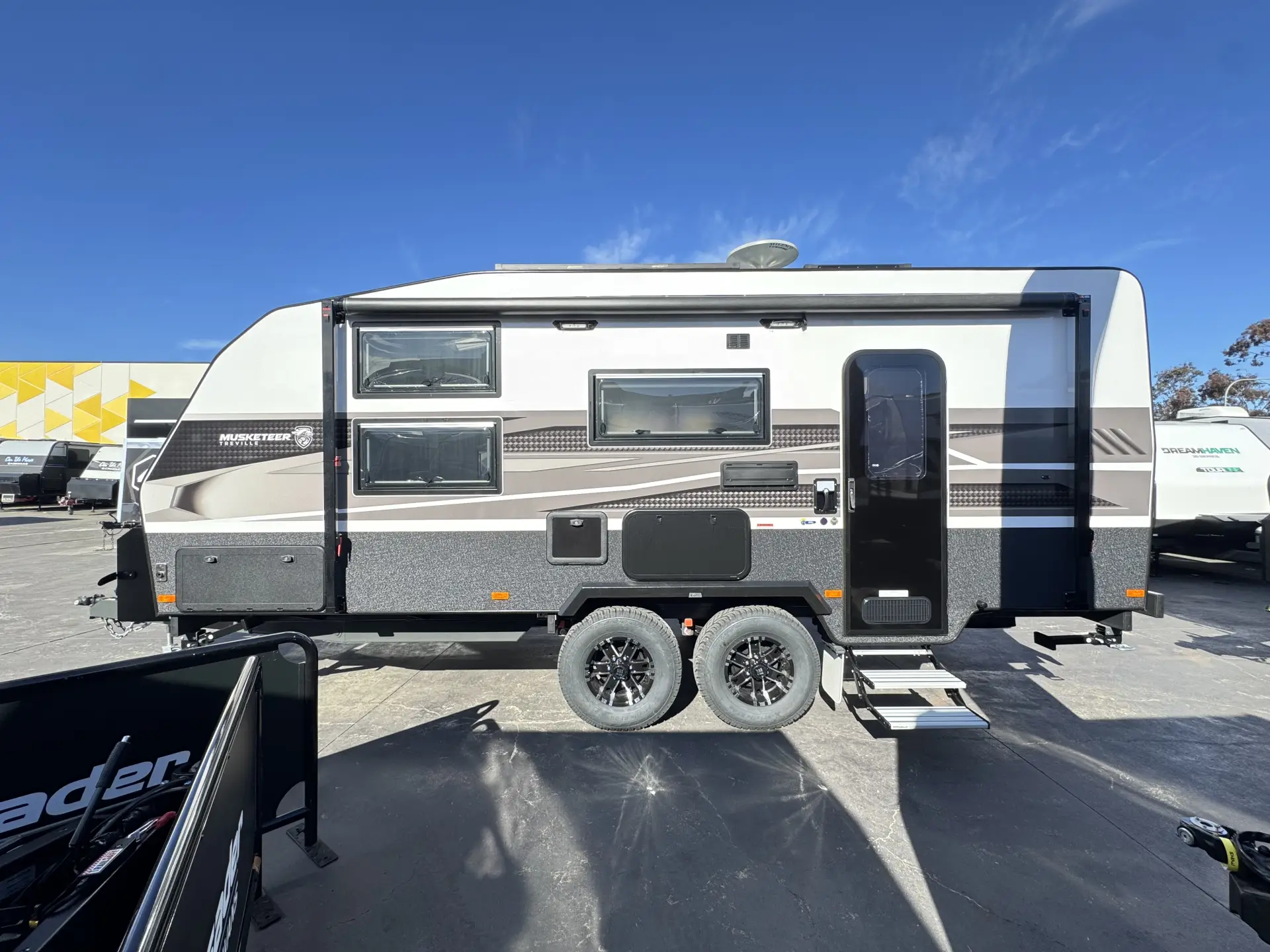 Exterior Slider Image