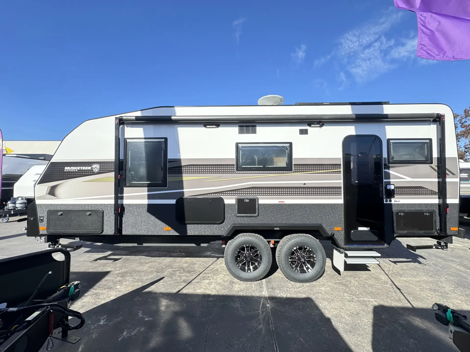 Exterior Slider Image