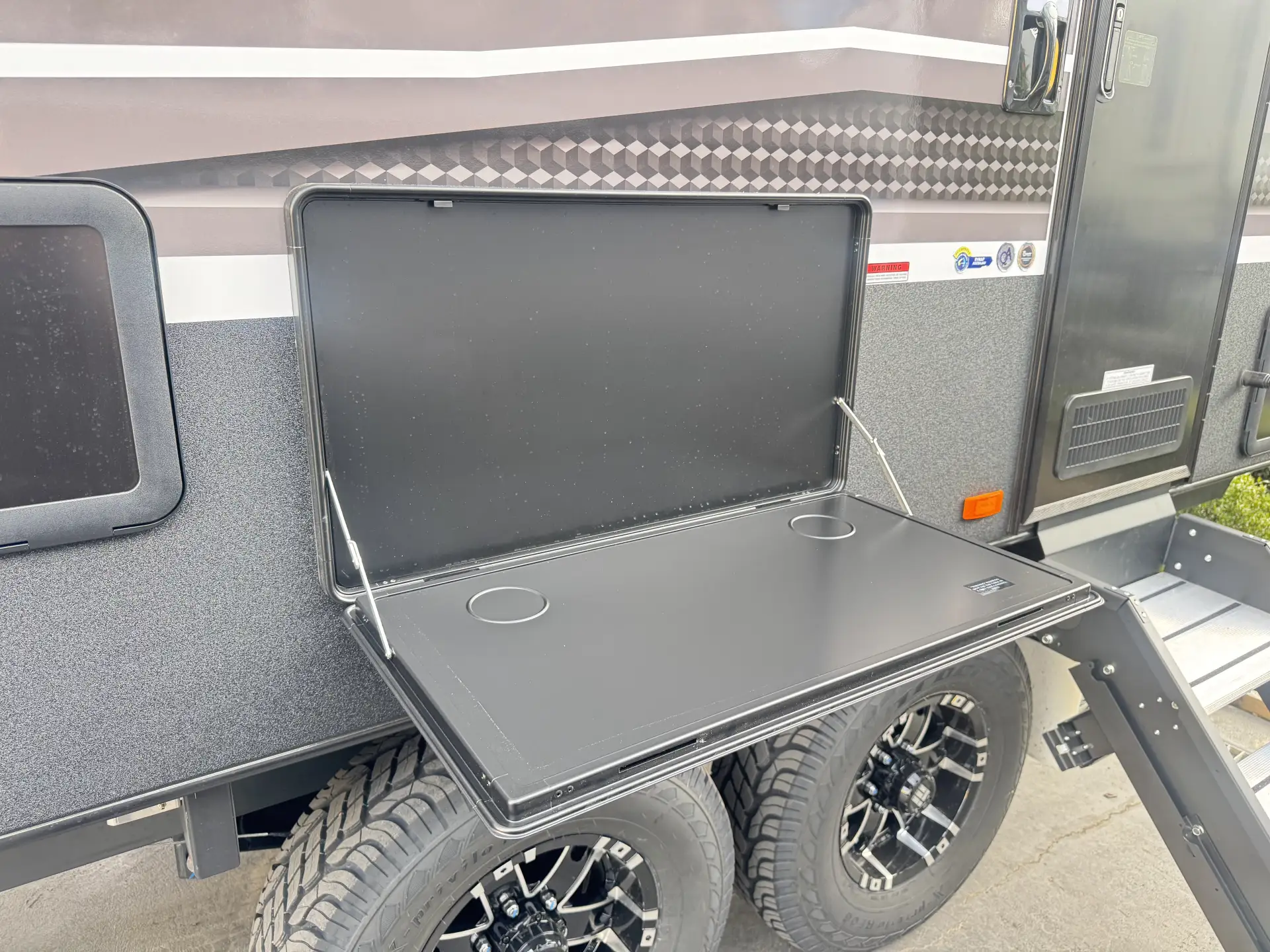Exterior Slider Image