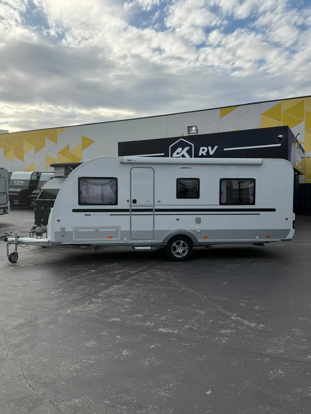 Exterior Slider Image