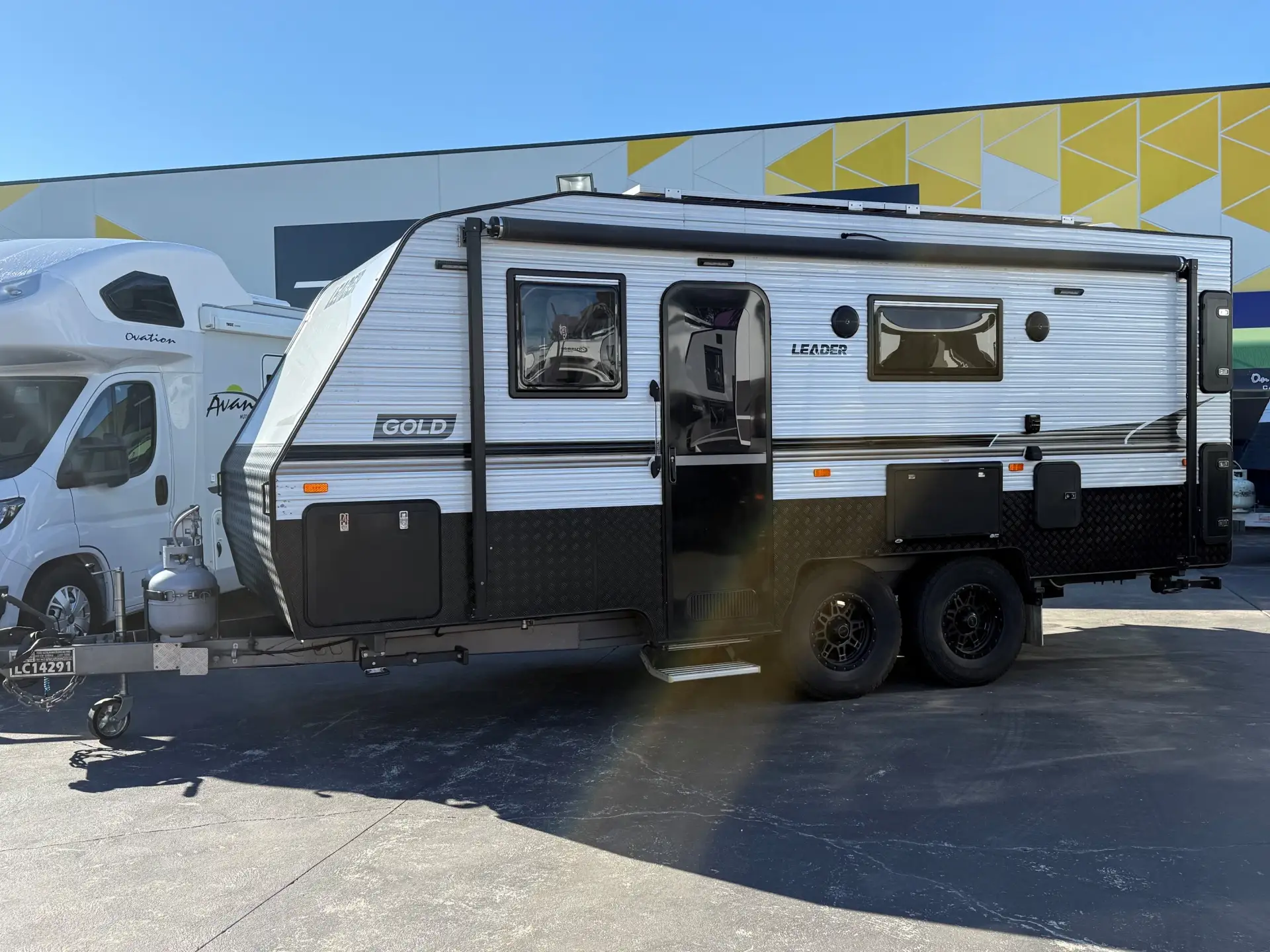 Gold Couples Van
