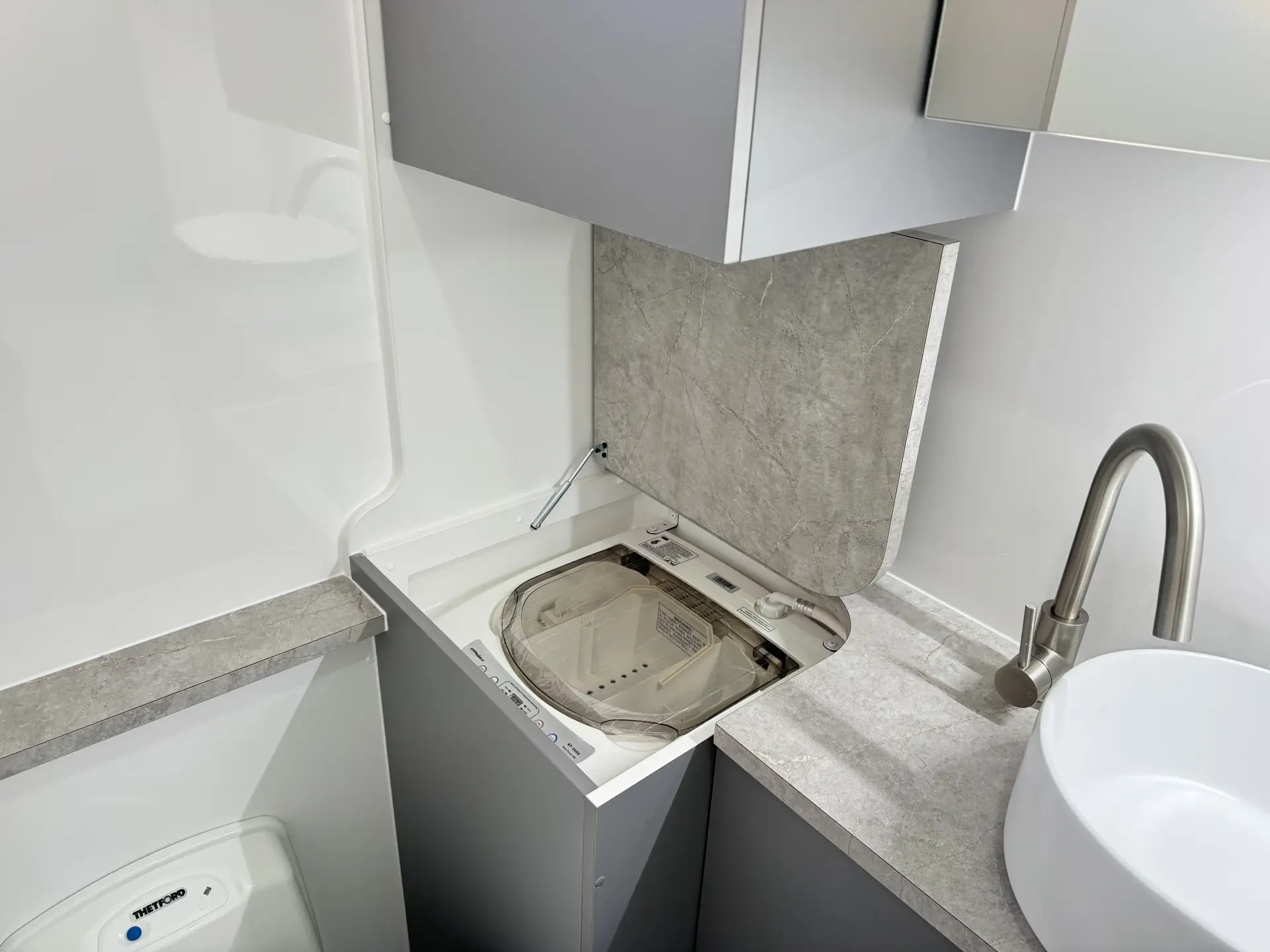 18 Series SuperX Caravan Image