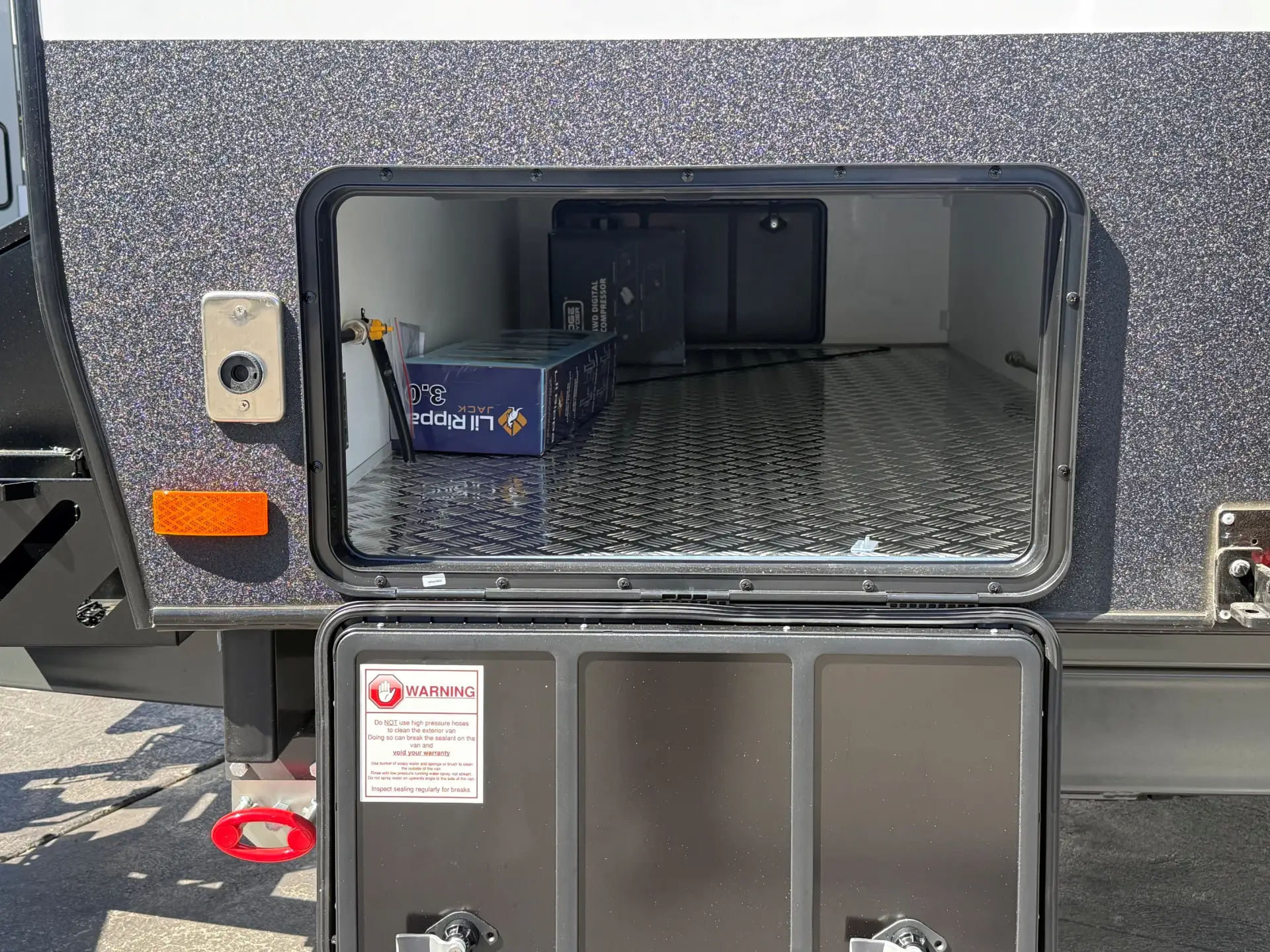 15 Series SuperX Caravan Image