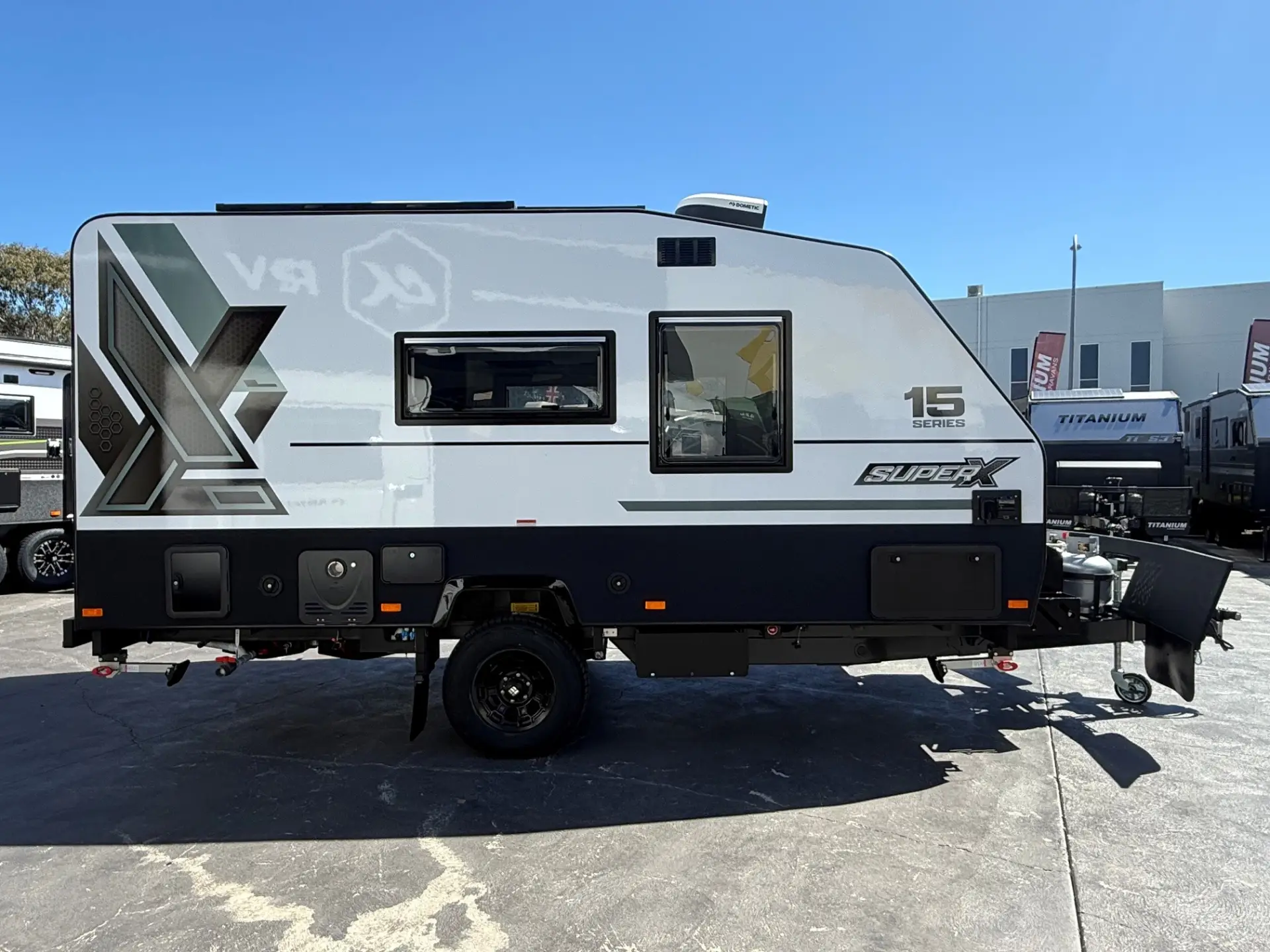 15 Series SuperX Caravan Image