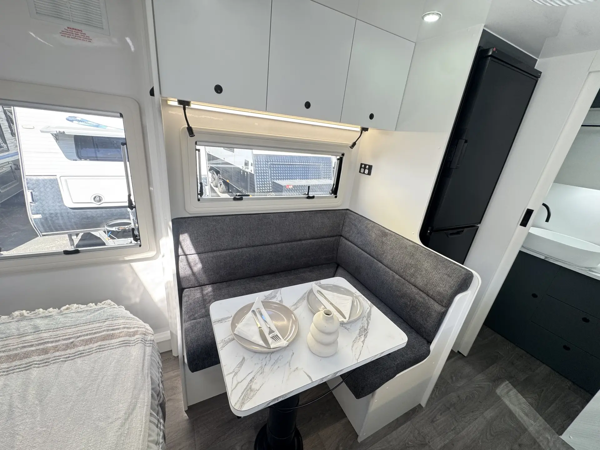 15 Series SuperX Caravan Image