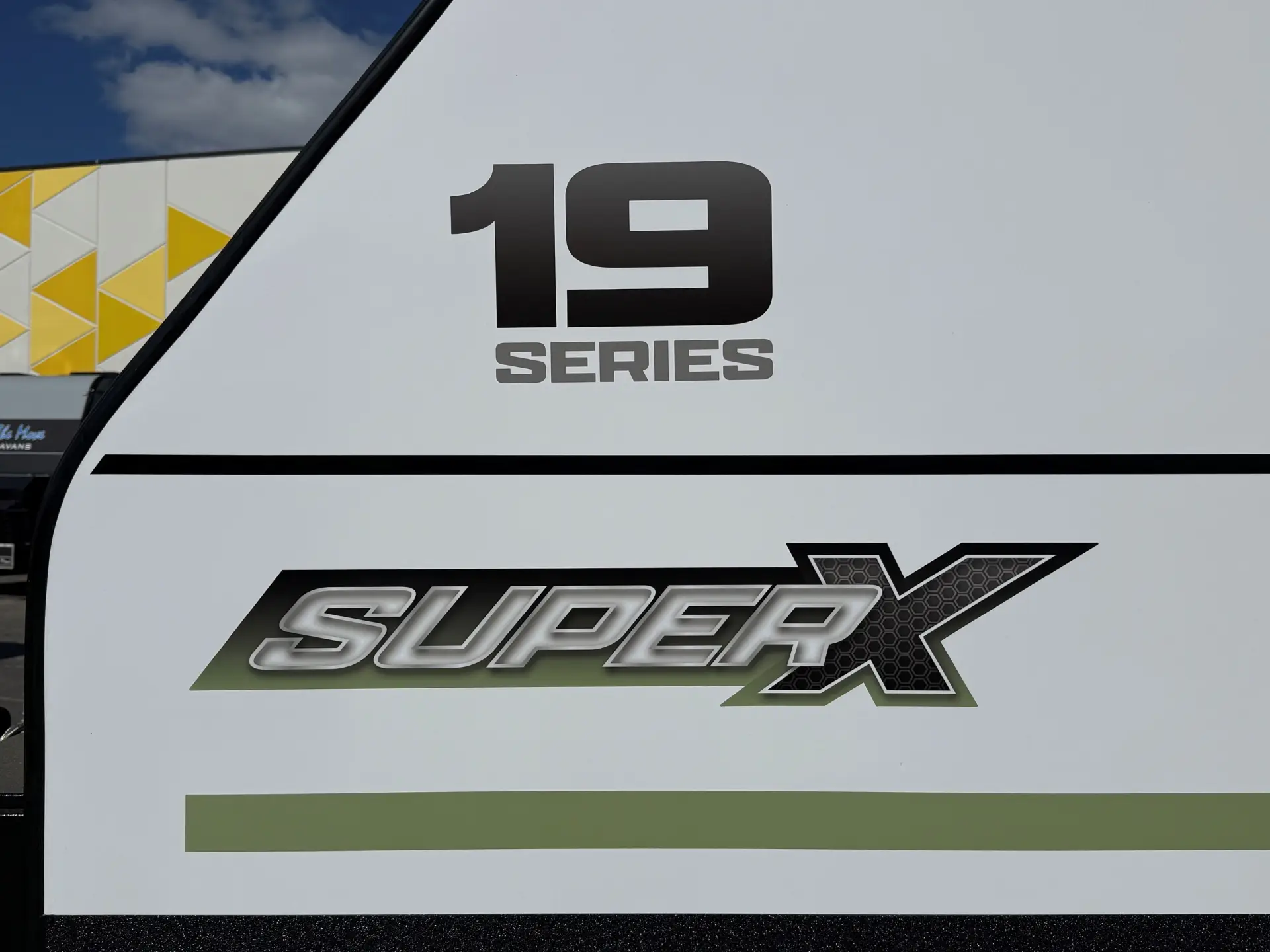 19 Series SuperX Caravan Image