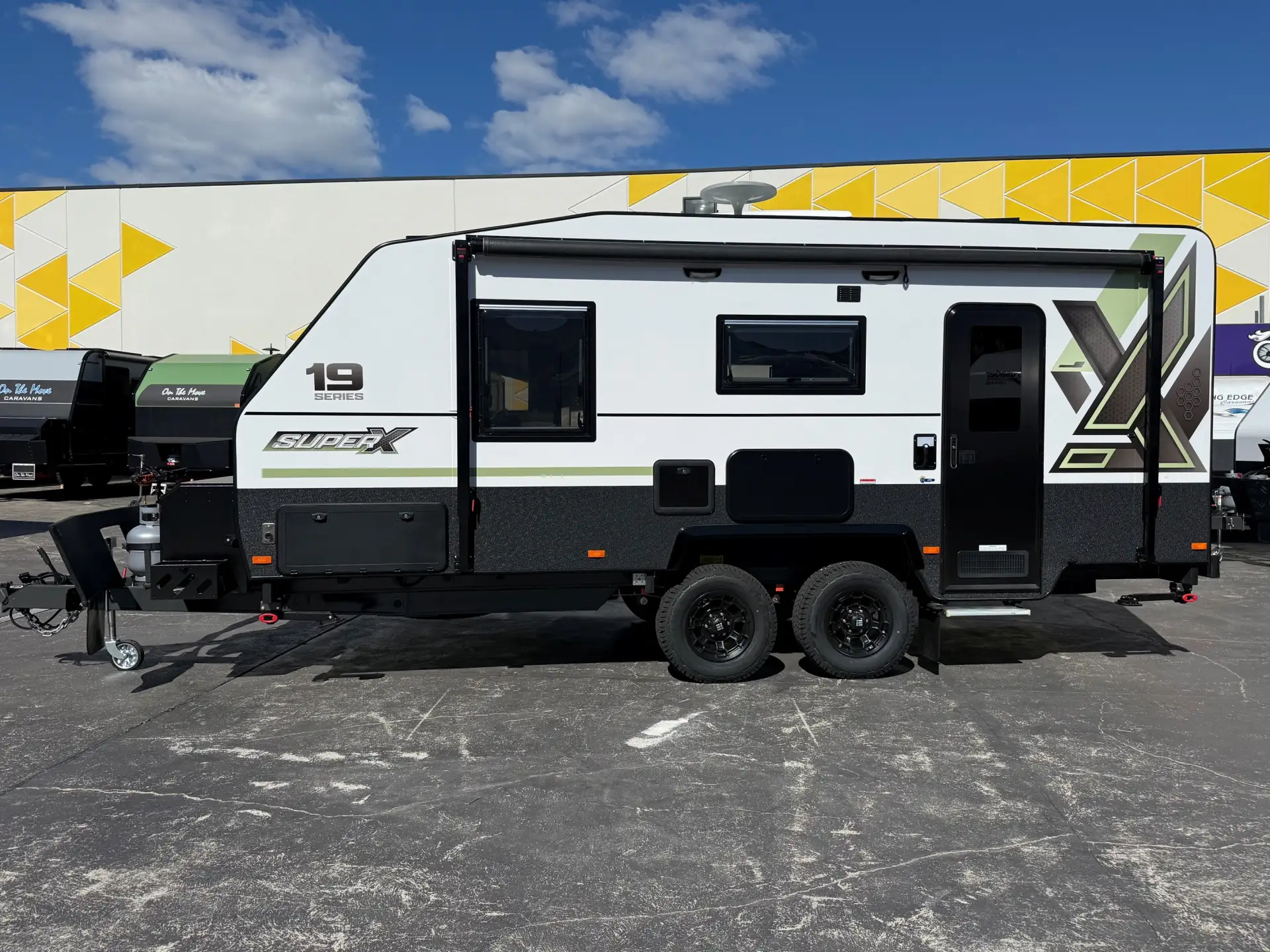 19 Series SuperX Caravan