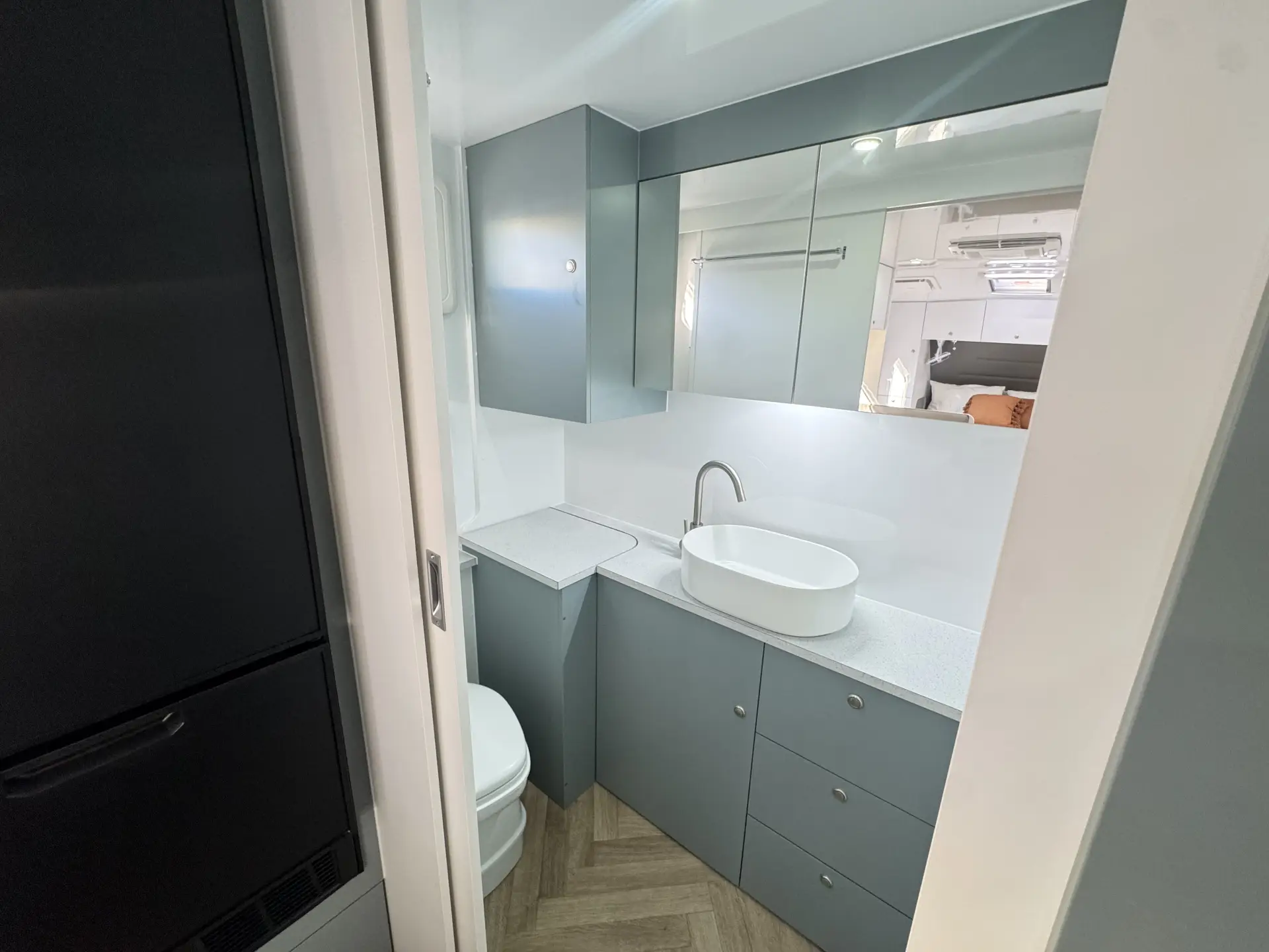19 Series SuperX Caravan Image