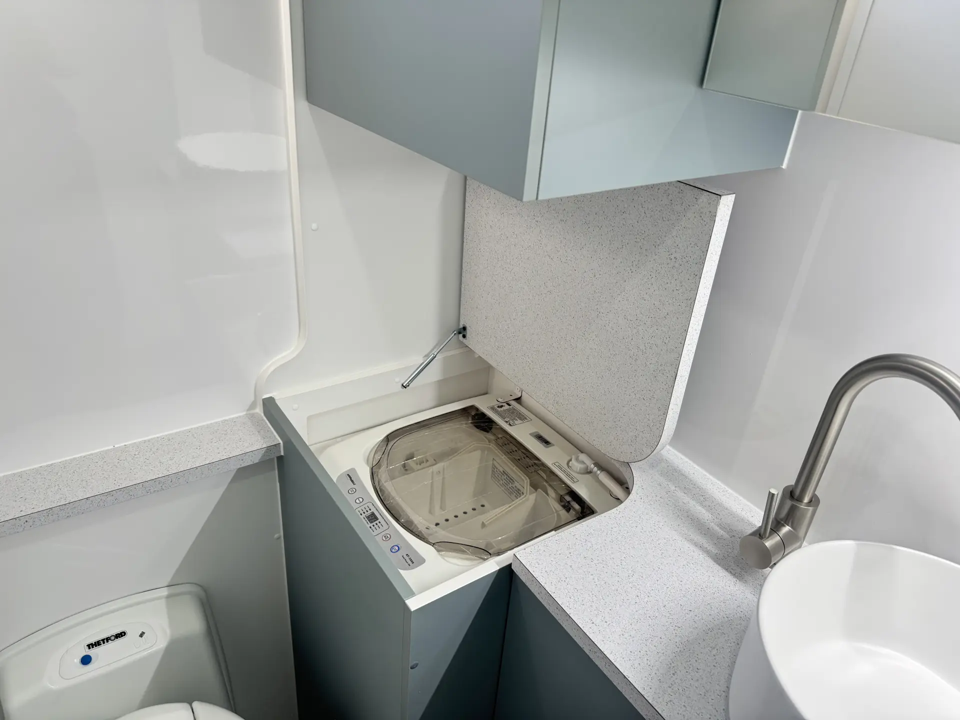 19 Series SuperX Caravan Image