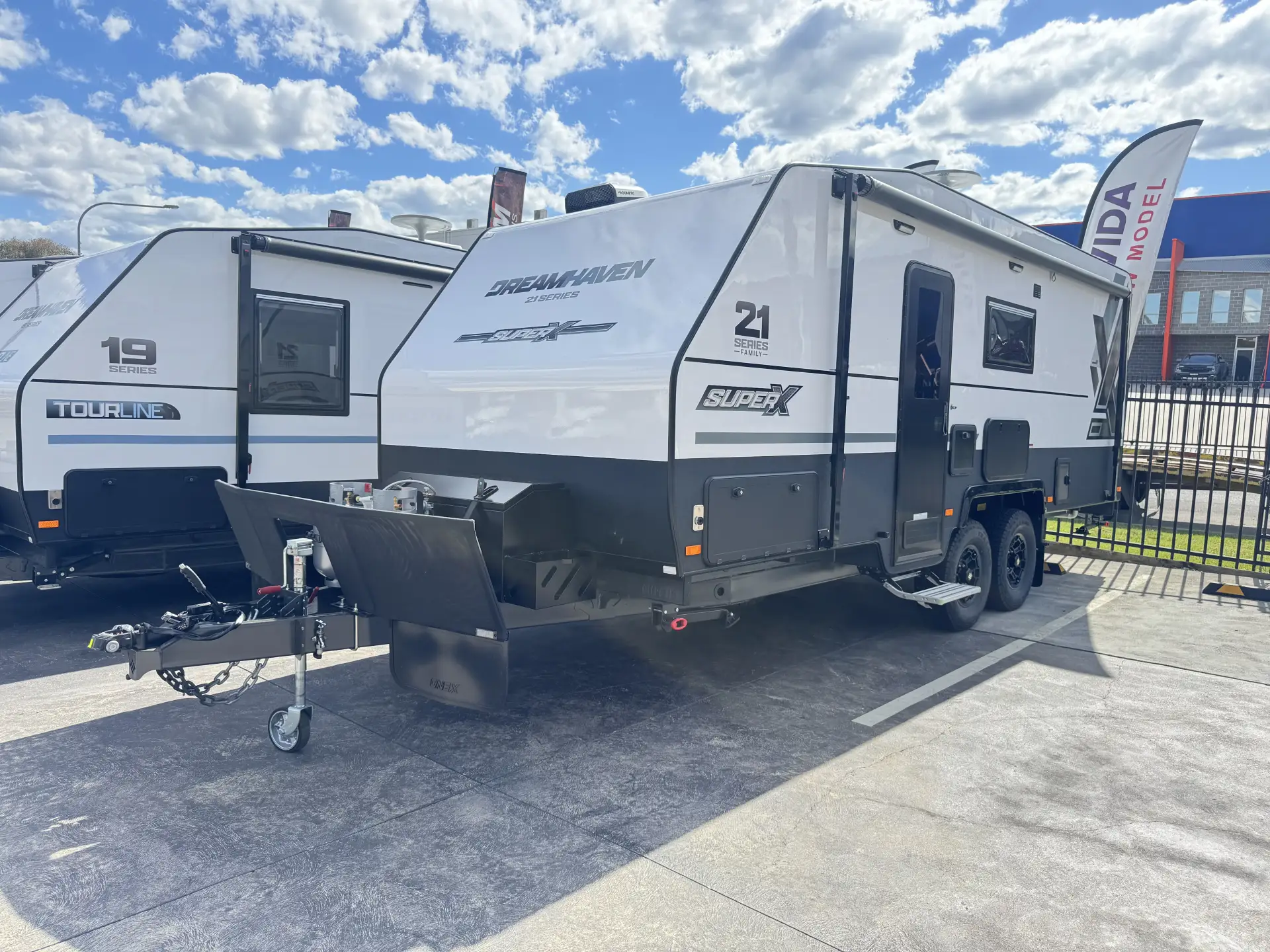 21 Series Family SuperX Caravan