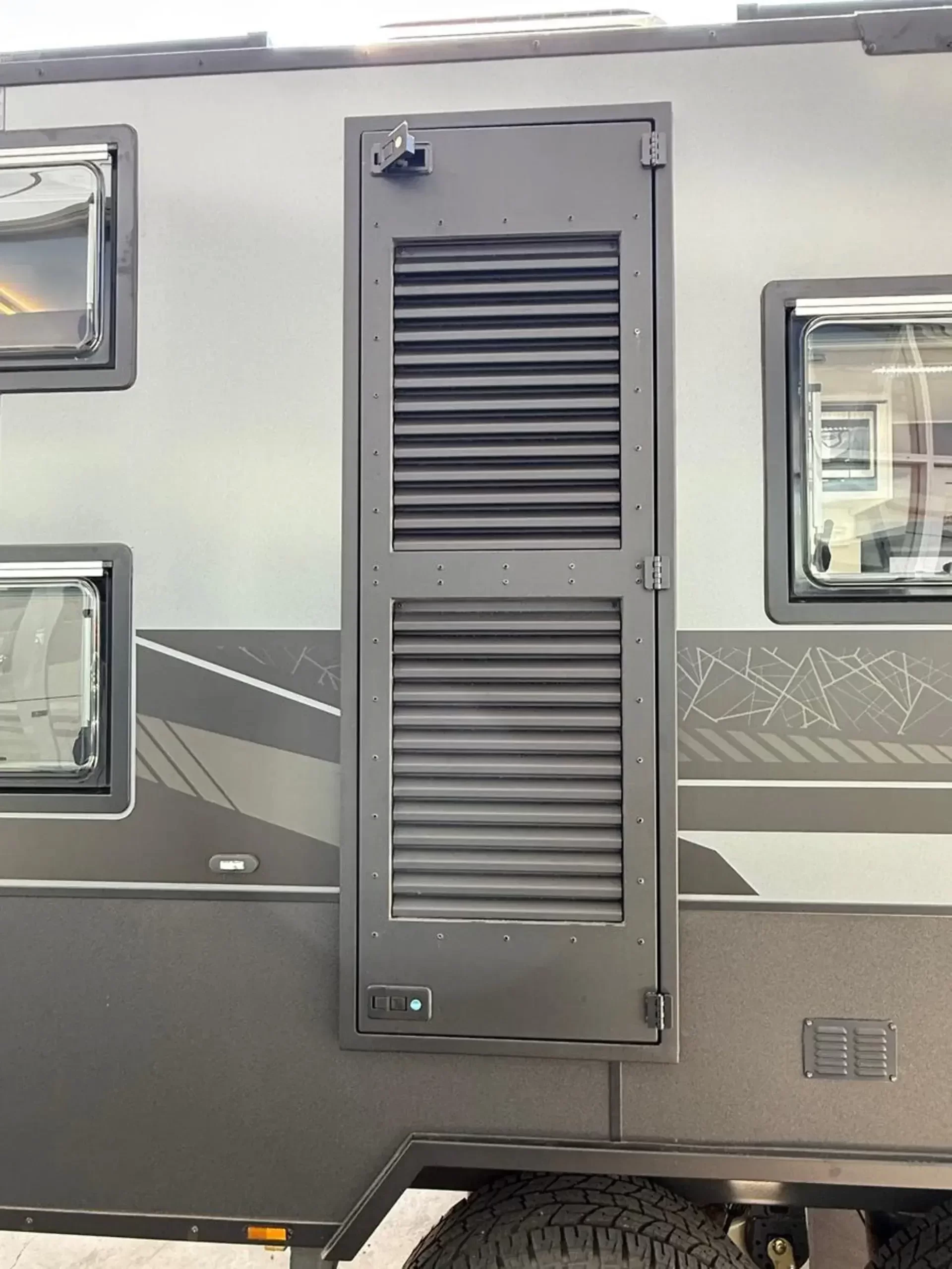 20'6 King Bed S4 Double Bunk Off Road Caravan