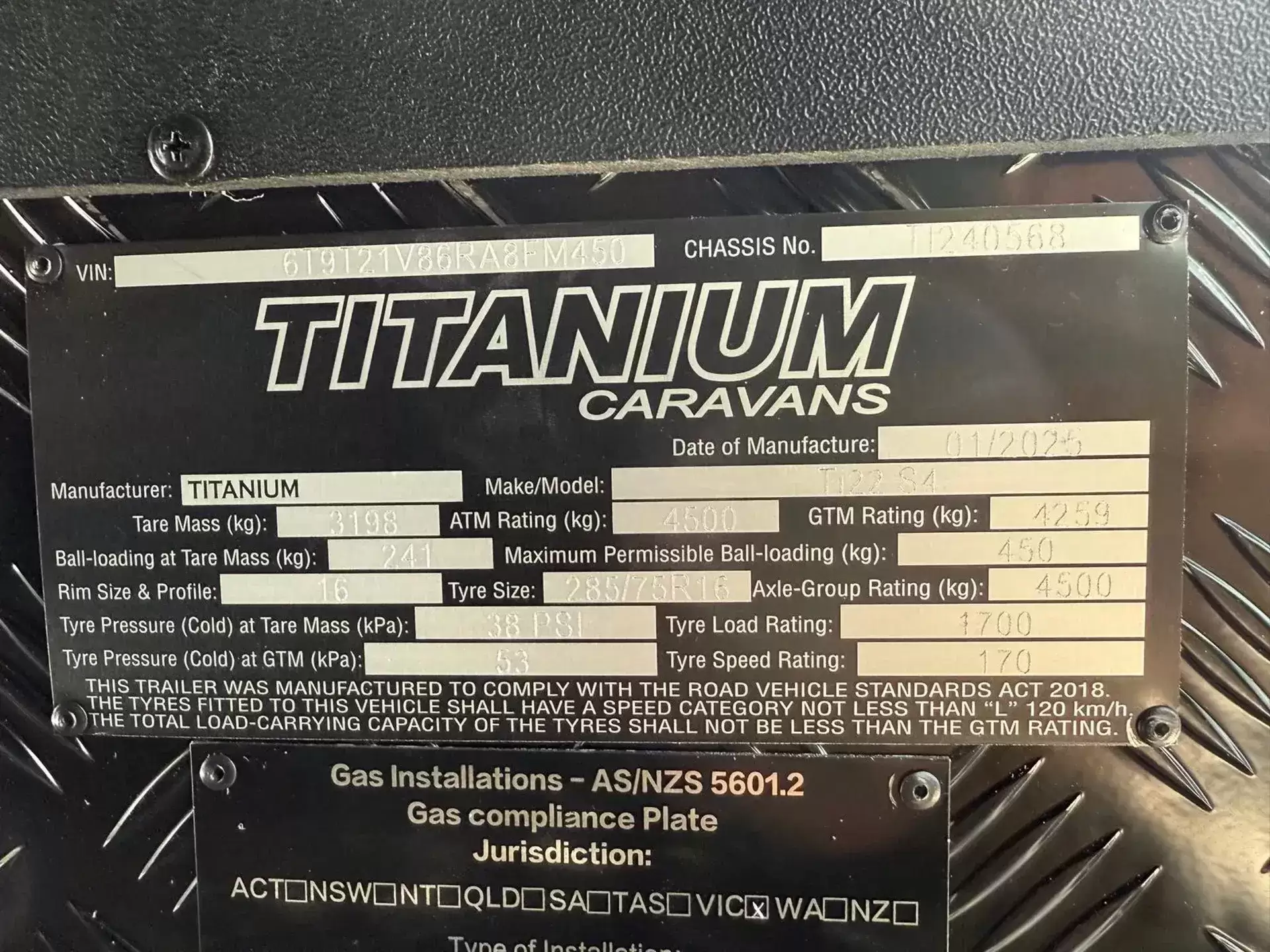 20'6 King Bed S4 Double Bunk Off Road Caravan