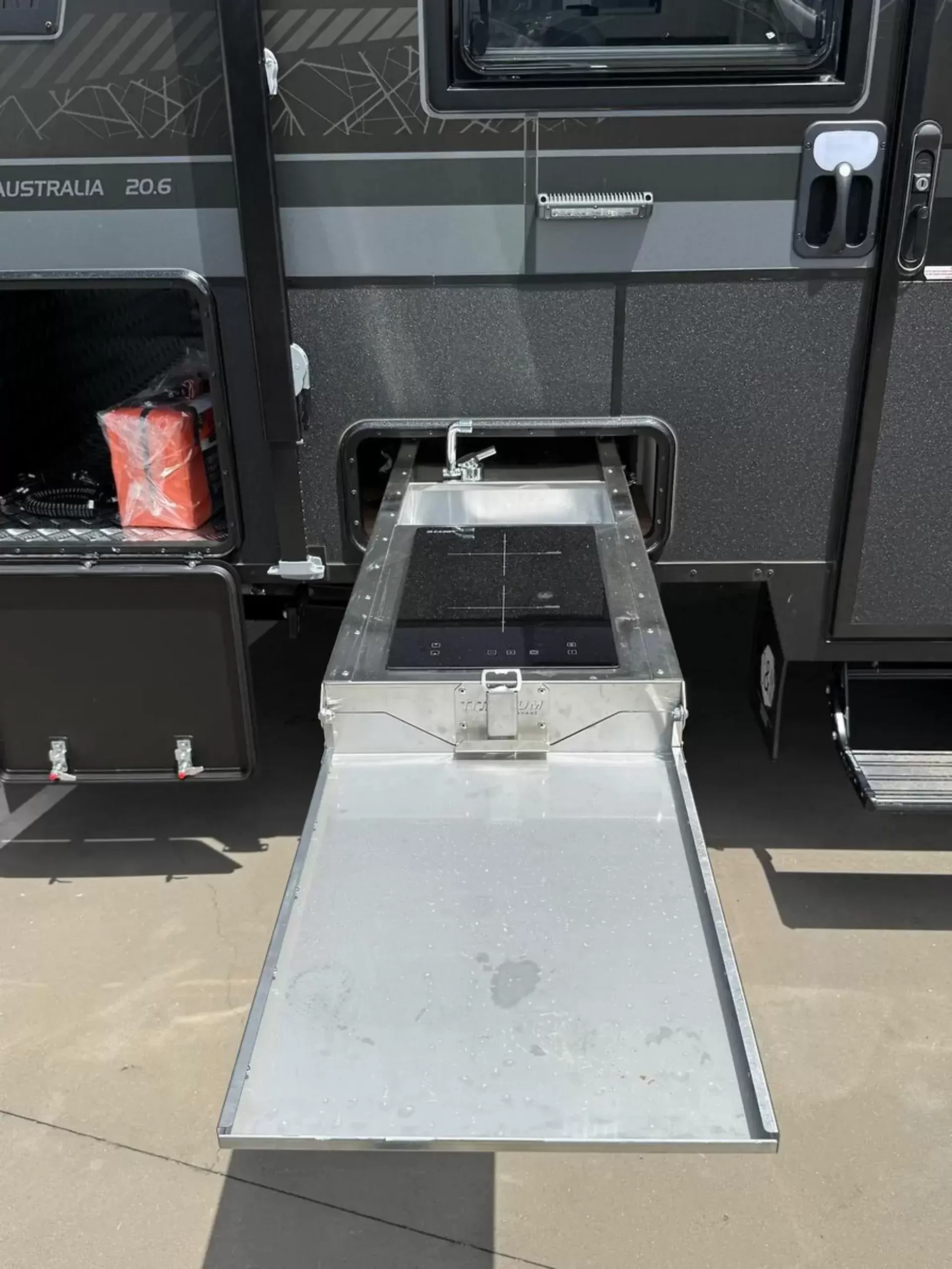 20'6 King Bed S4 Double Bunk Off Road Caravan