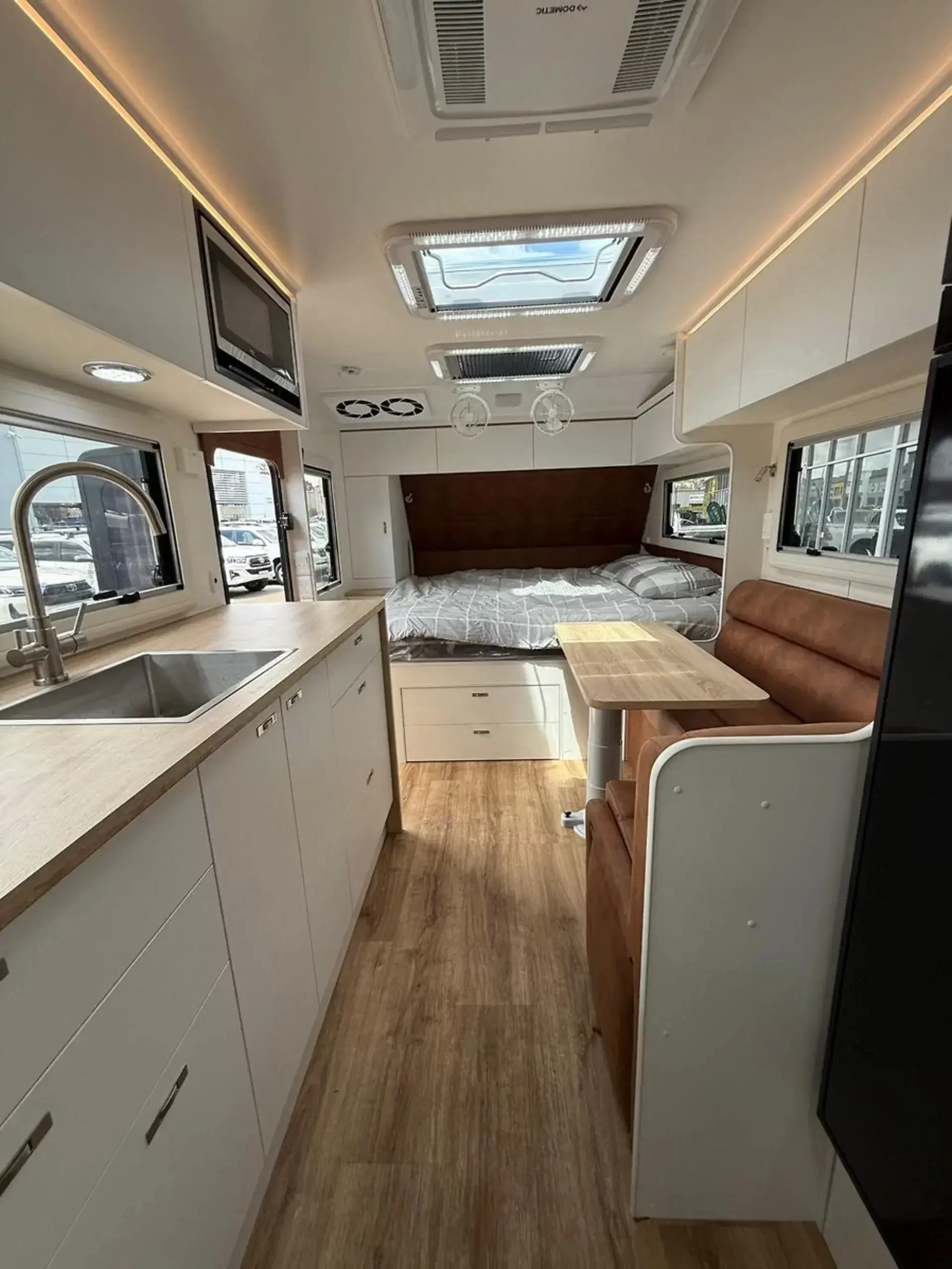 20'6 King Bed S4 Double Bunk Off Road Caravan