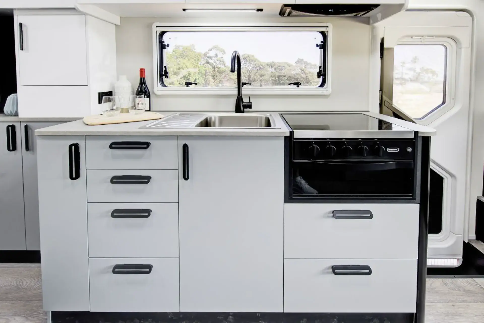 Esperance C 7854 SL interior image 4