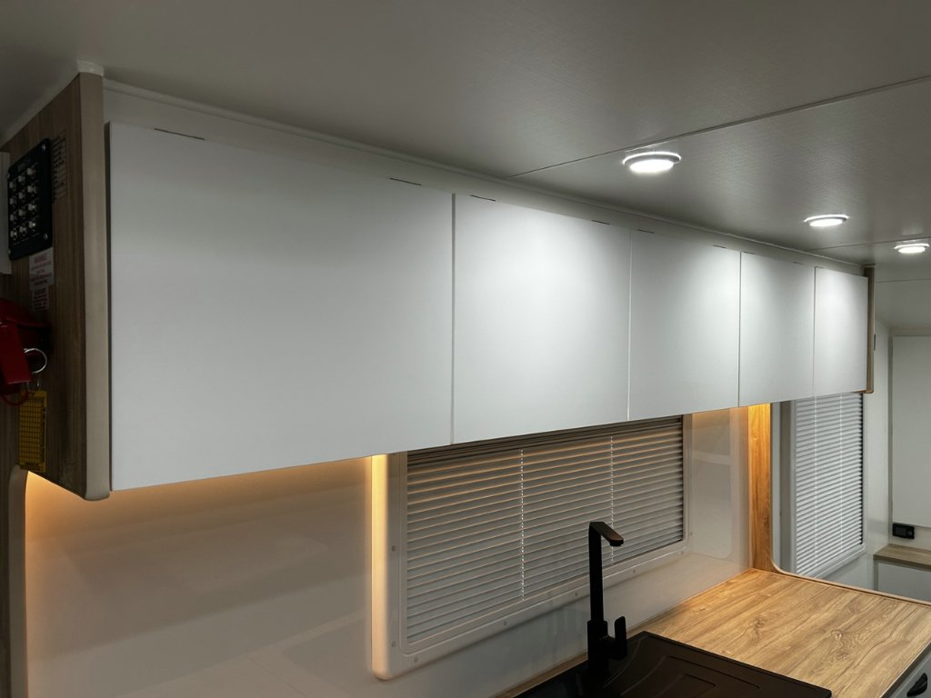 USED 2024 SUPREME SPIRIT CARAVAN 2 AXLE