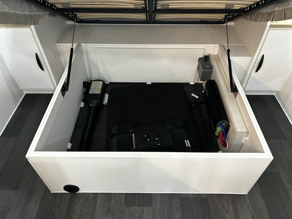 USED 2024 SUPREME SPIRIT CARAVAN 2 AXLE