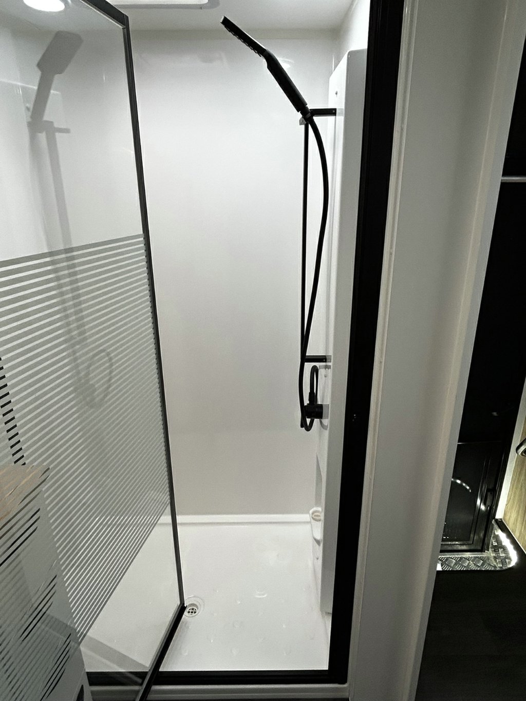 USED 2024 SUPREME SPIRIT CARAVAN 2 AXLE