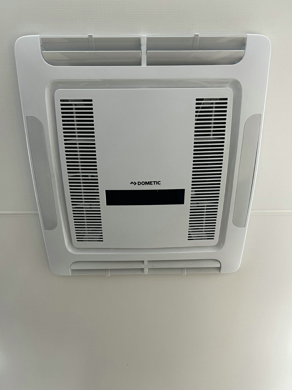 USED 2024 SUPREME SPIRIT CARAVAN 2 AXLE