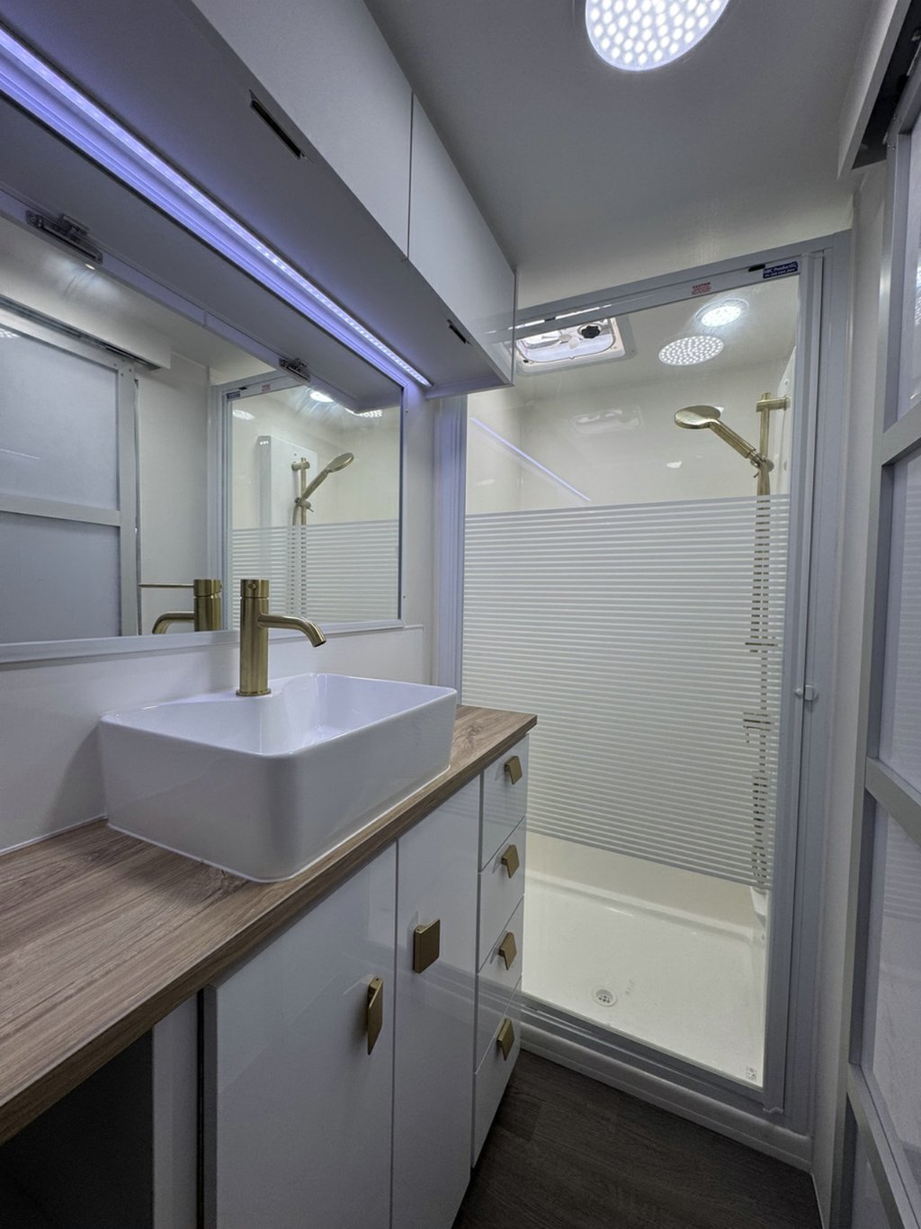 NEW 2025 SUPREME TERRITORY CARAVAN 1 AXLE