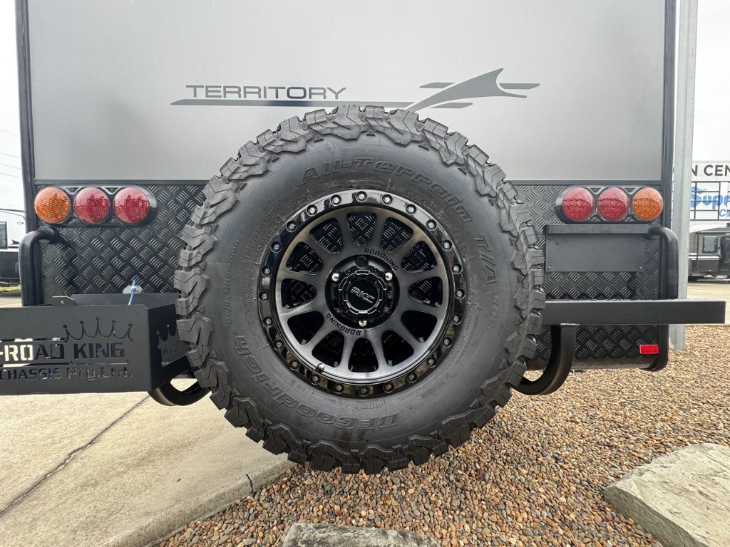 NEW 2025 SUPREME TERRITORY CARAVAN 1 AXLE