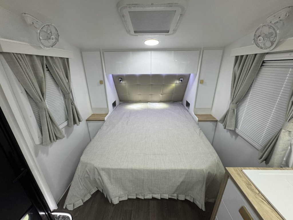 NEW 2025 SUPREME TERRITORY CARAVAN 1 AXLE