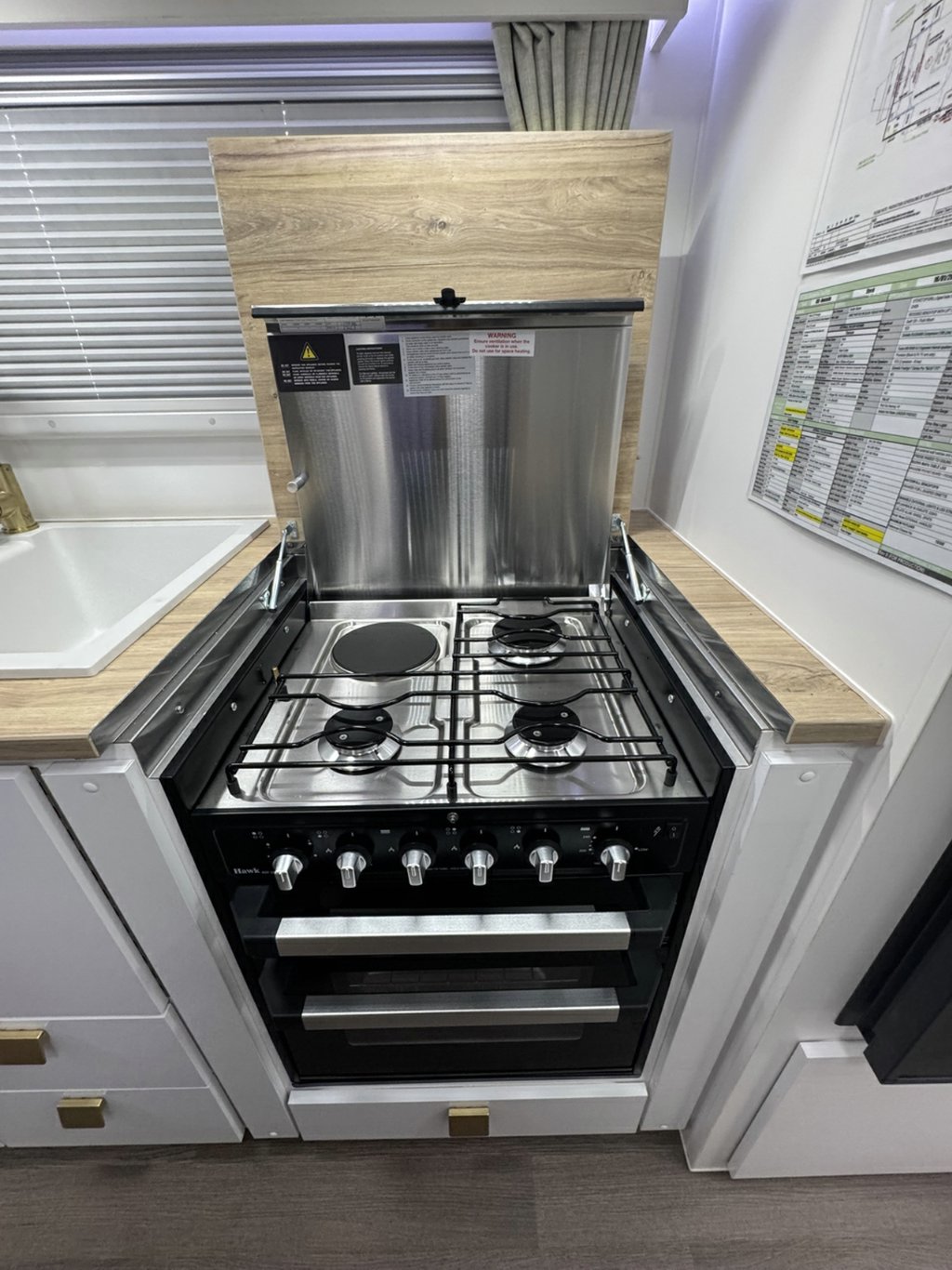 NEW 2025 SUPREME TERRITORY CARAVAN 1 AXLE