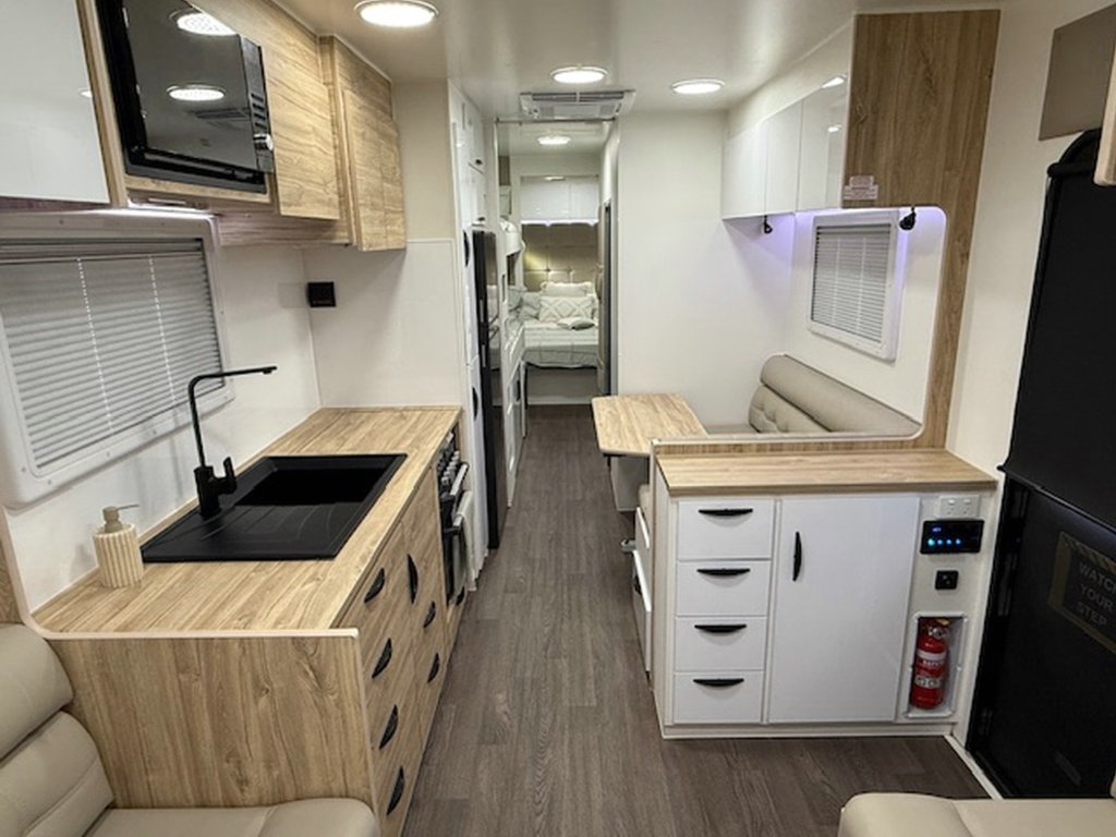 NEW 2025 SUPREME SPIRIT TINY HOME CARAVAN 3 AXLE
