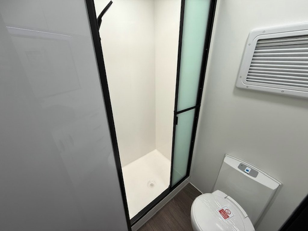 NEW 2025 SUPREME SPIRIT TINY HOME CARAVAN 3 AXLE