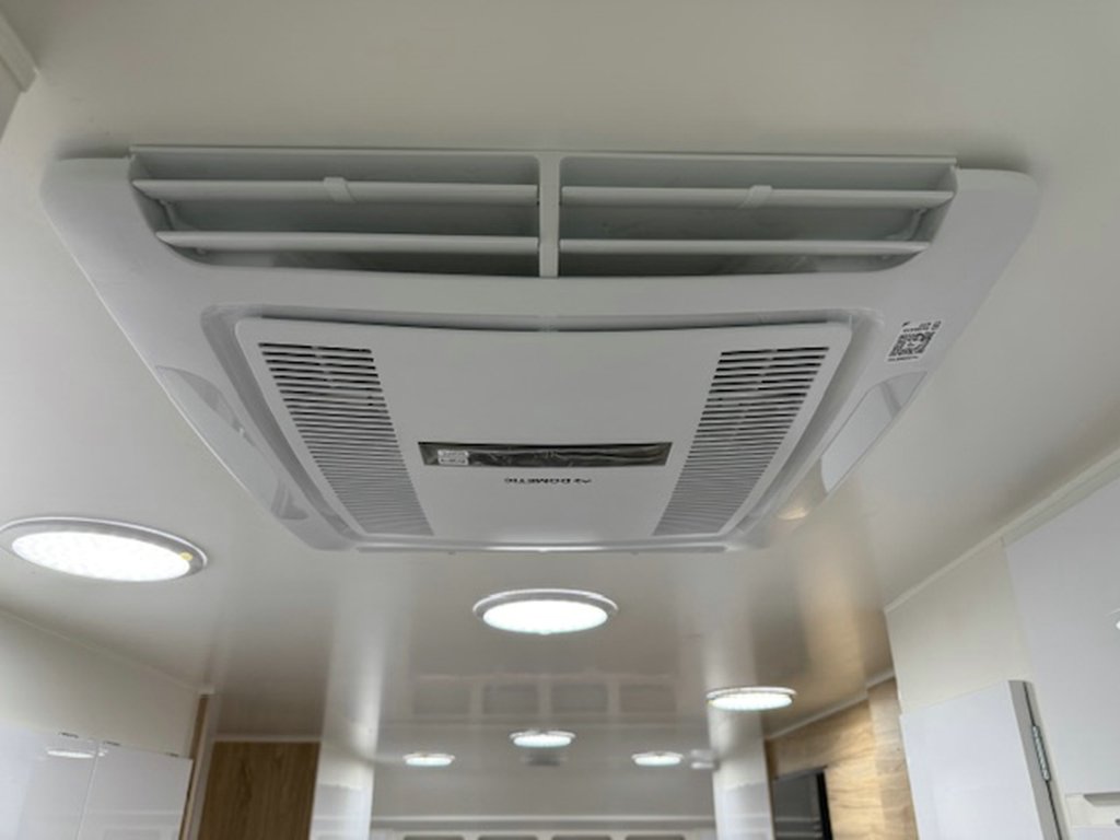 NEW 2025 SUPREME SPIRIT TINY HOME CARAVAN 3 AXLE