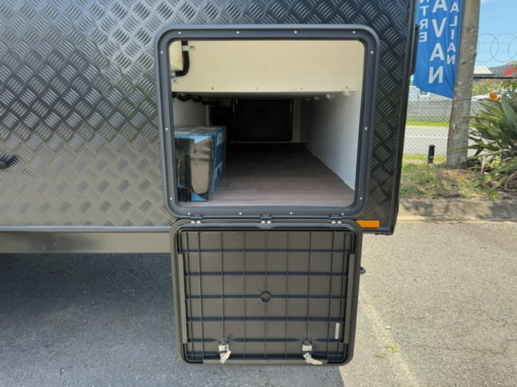 NEW 2025 SUPREME SPIRIT TINY HOME CARAVAN 3 AXLE