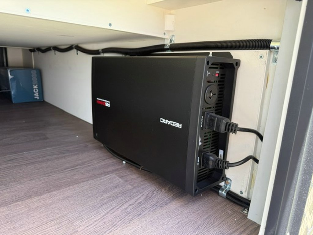 NEW 2025 SUPREME SPIRIT TINY HOME CARAVAN 3 AXLE