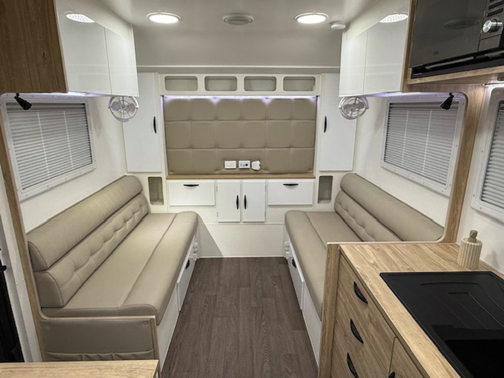 NEW 2025 SUPREME SPIRIT TINY HOME CARAVAN 3 AXLE