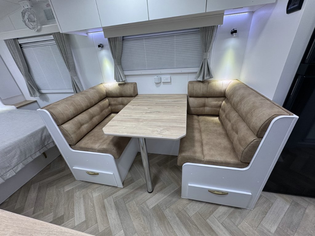 NEW 2025 SUPREME TERRITORY CARAVAN 2 AXLE