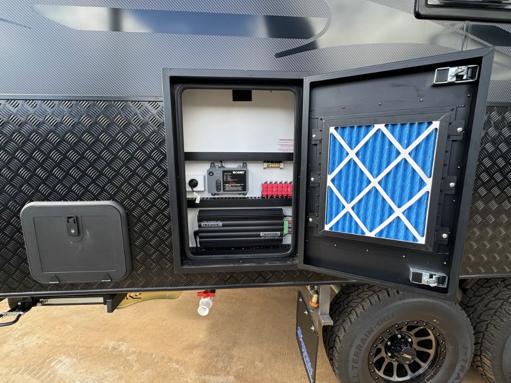 NEW 2025 SUPREME TERRITORY CARAVAN 2 AXLE