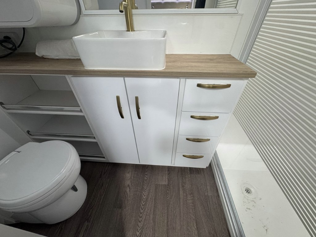 NEW 2025 SUPREME TERRITORY CARAVAN 1 AXLE