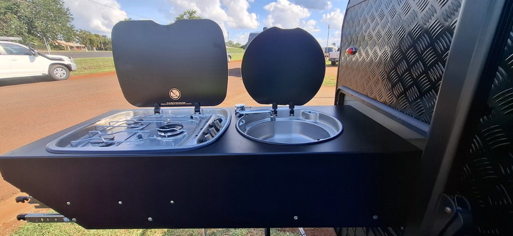 NEW 2025 SUPREME TERRITORY HYBRID CARAVAN 1 AXLE