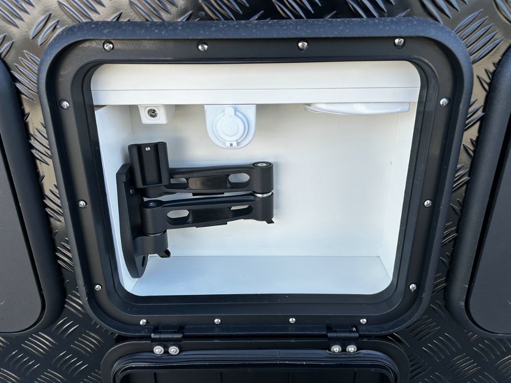 USED 2025 SUPREME SPIRIT OFFICE CARAVAN 2 AXLE