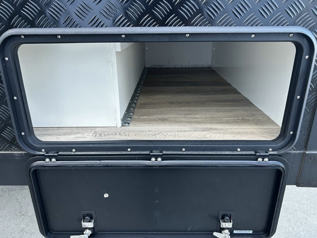 USED 2025 SUPREME SPIRIT OFFICE CARAVAN 2 AXLE