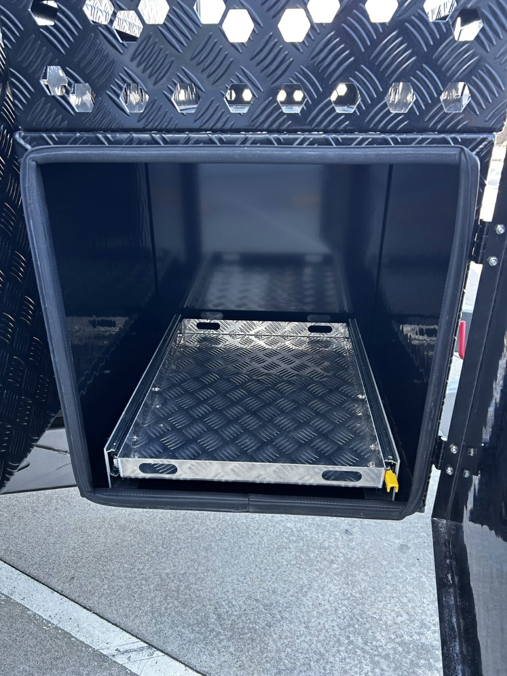 USED 2025 SUPREME SPIRIT OFFICE CARAVAN 2 AXLE