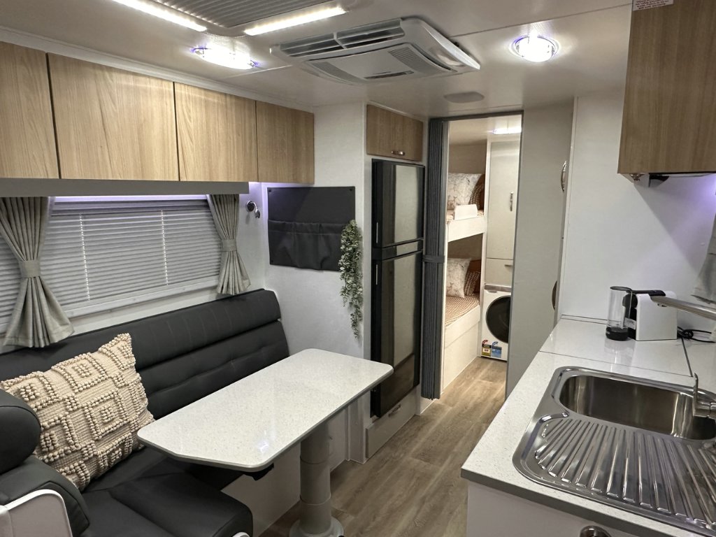 NEW 2025 LEADER CARAVANS XPEDITION CARAVAN 2 AXLE
