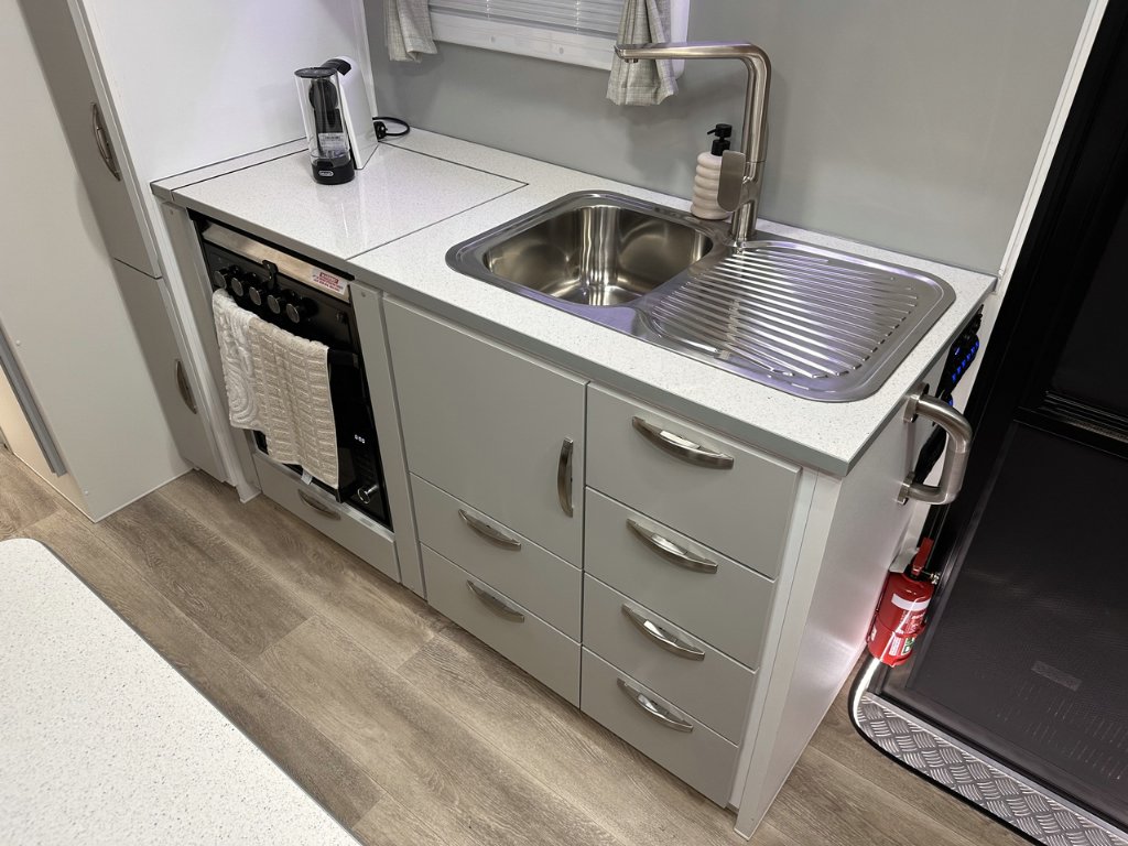 NEW 2025 LEADER CARAVANS XPEDITION CARAVAN 2 AXLE