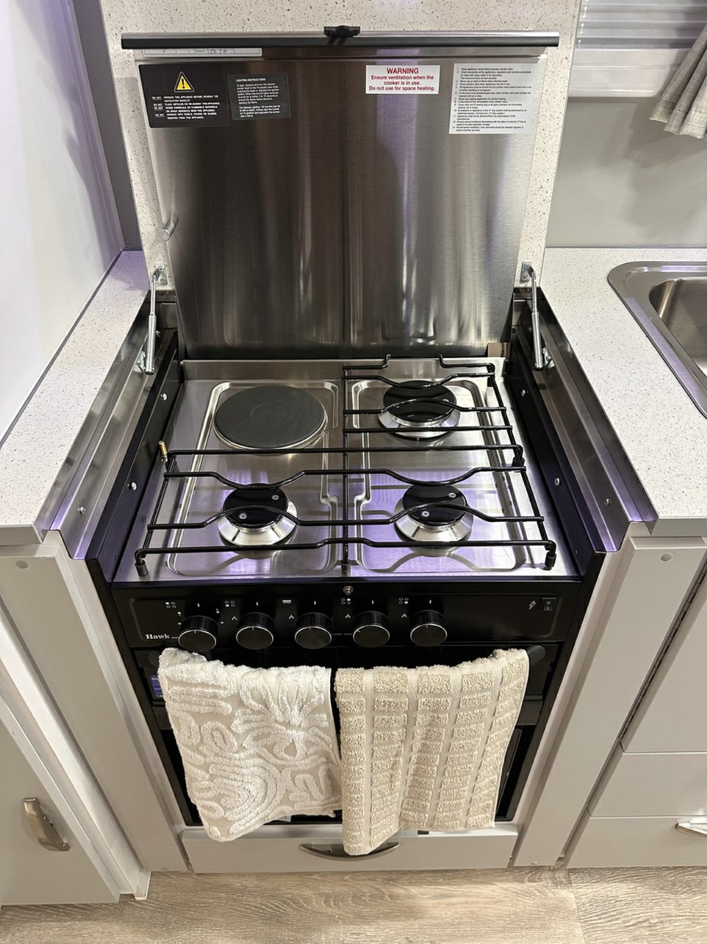 NEW 2025 LEADER CARAVANS XPEDITION CARAVAN 2 AXLE