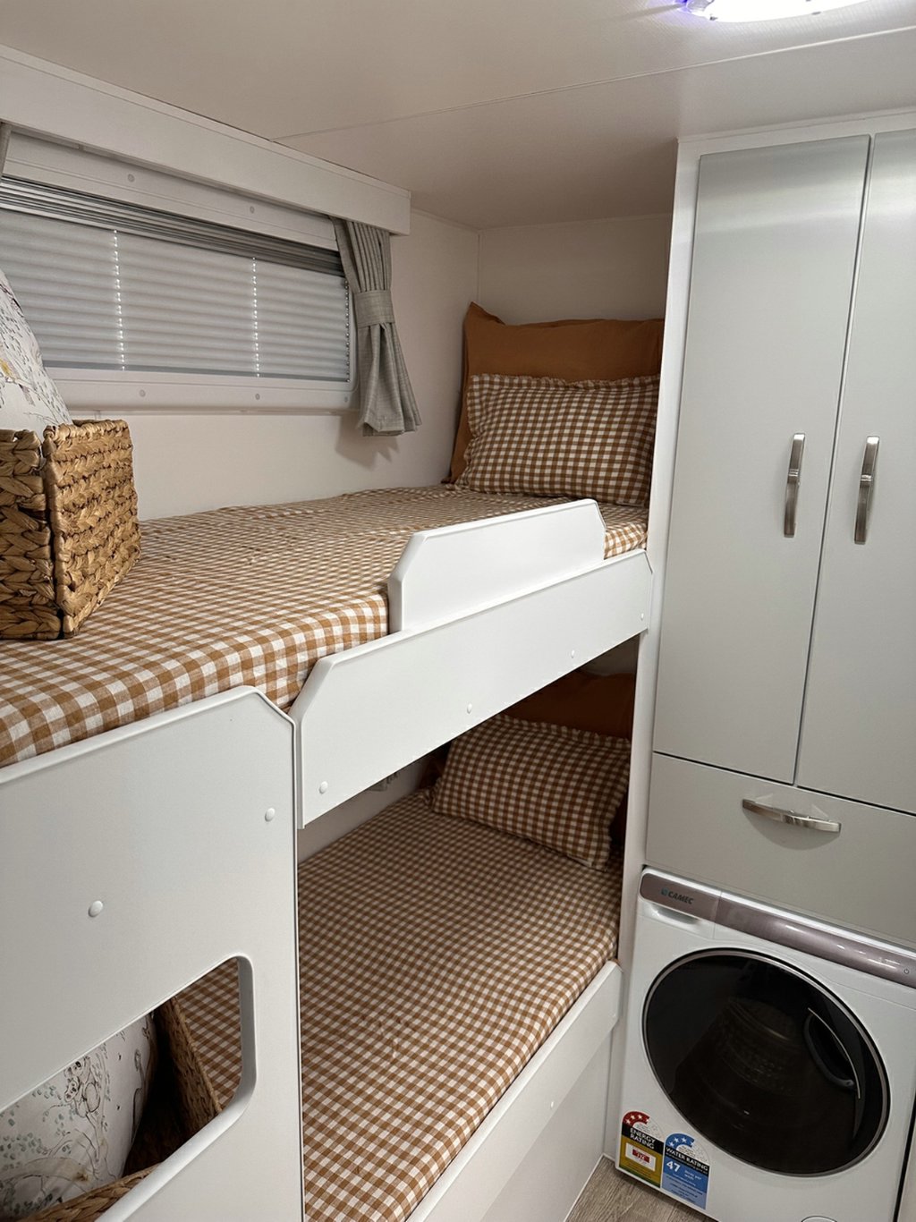 NEW 2025 LEADER CARAVANS XPEDITION CARAVAN 2 AXLE