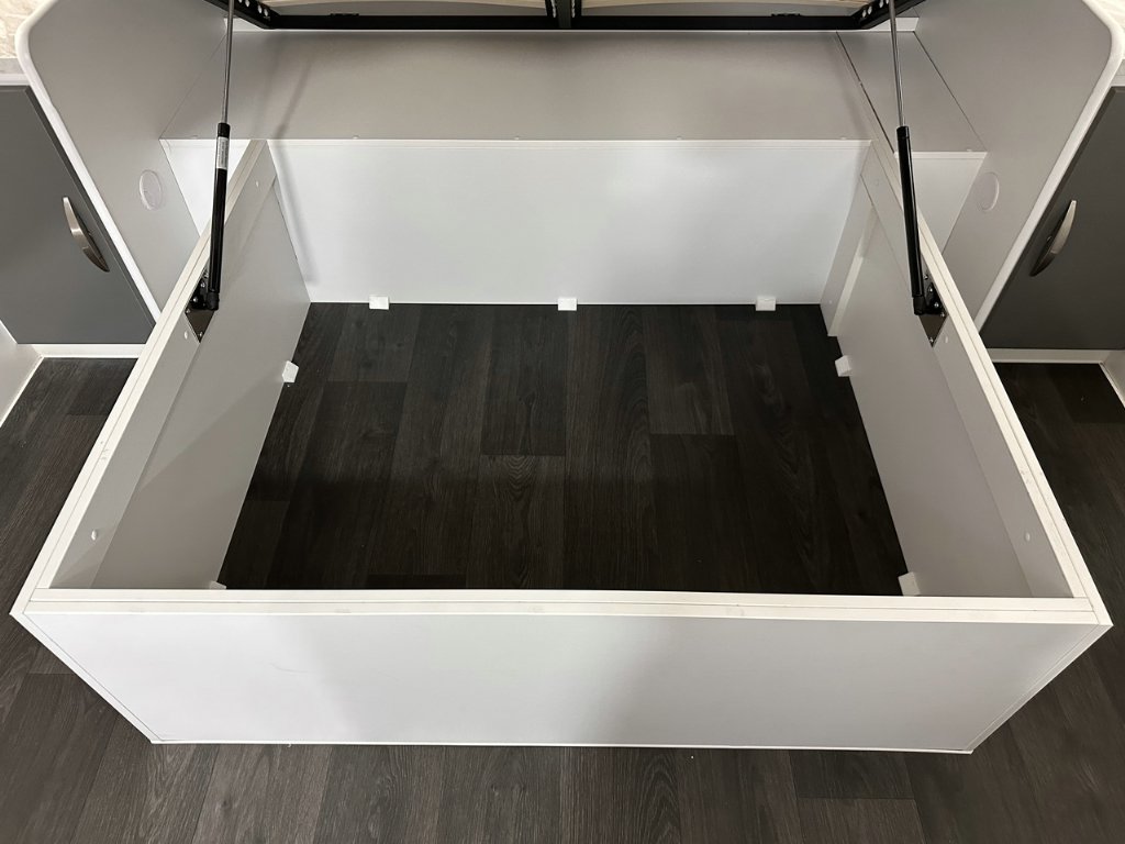 NEW 2025 SUPREME TERRITORY CARAVAN 1 AXLE