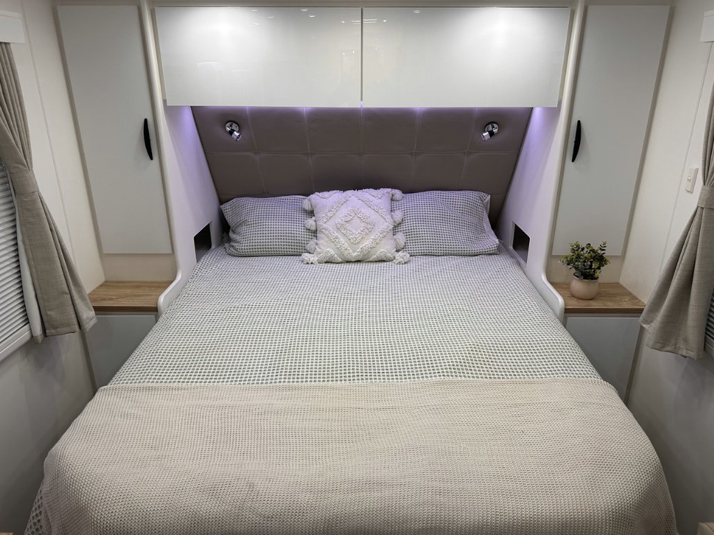 NEW 2025 SUPREME SPIRIT CARAVAN 2 AXLE